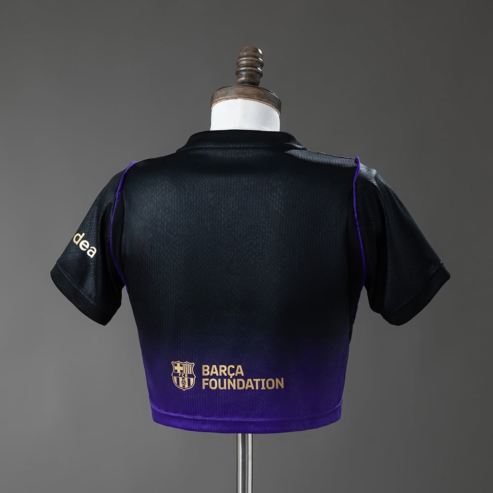 Camisola FC Barcelona 2026/2027 Alternativa Crop - Mulher - Vista 2