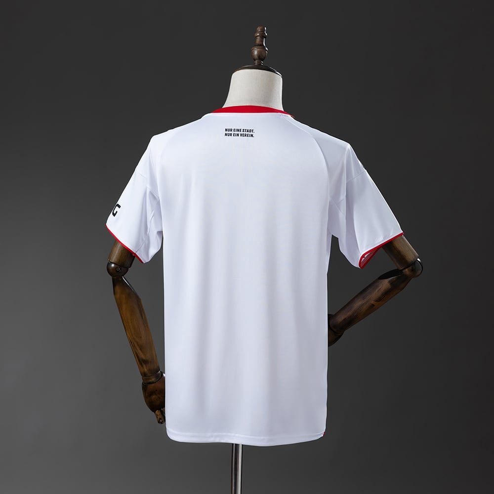 Camisola Principal Eintracht Frankfurt 2025/2026 - Vista 2