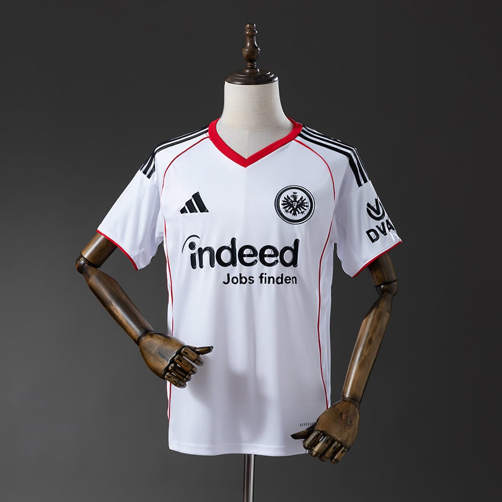 Camisola Principal Eintracht Frankfurt 2025/2026 - Vista 1