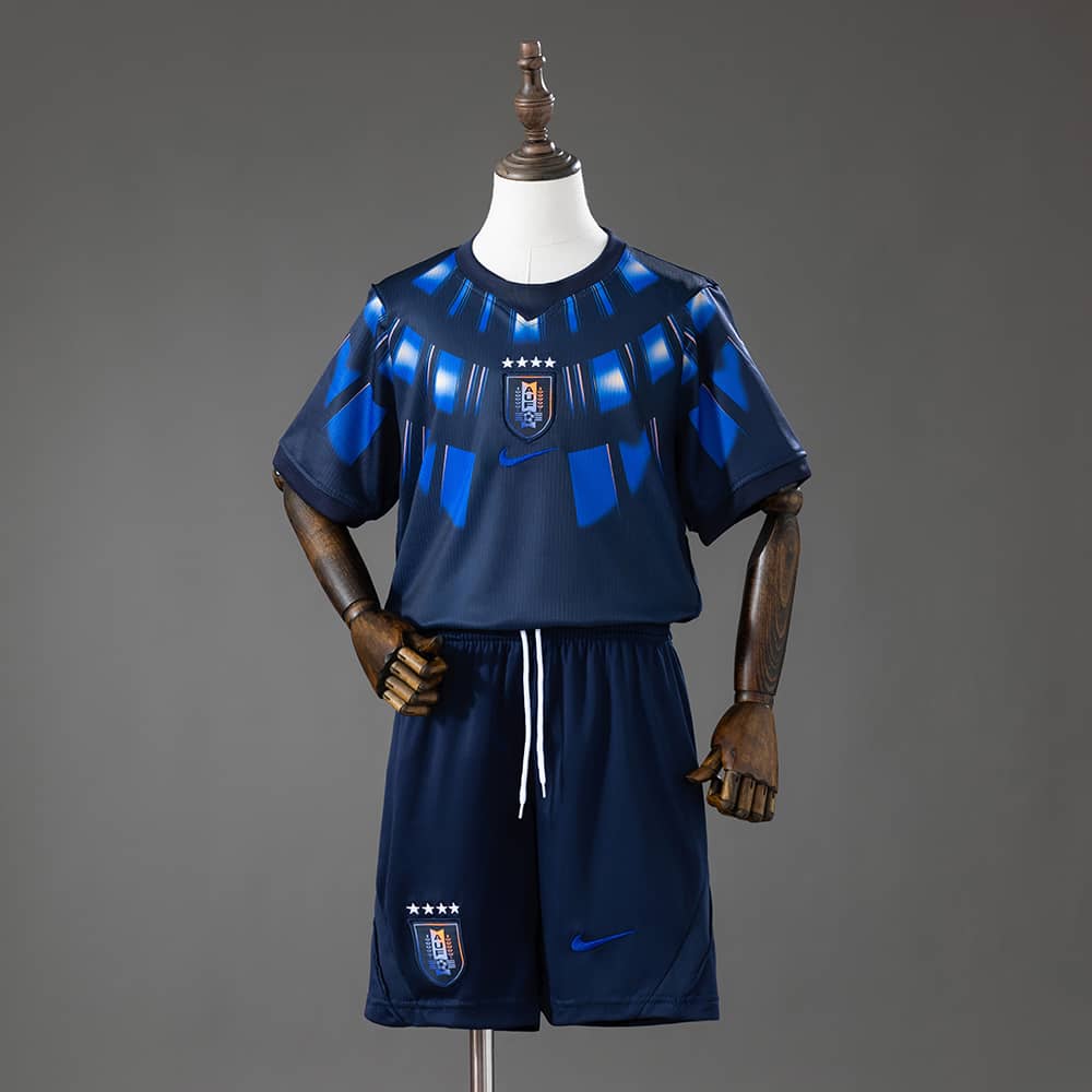 Equipamento Criança Uruguai 2026 Fora