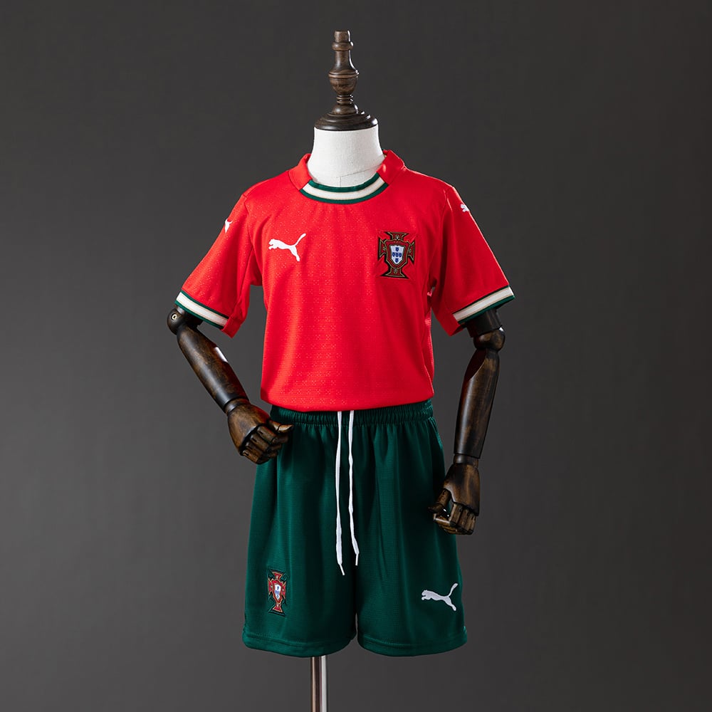 Kit Criança Portugal Principal 2025 - Vista 1