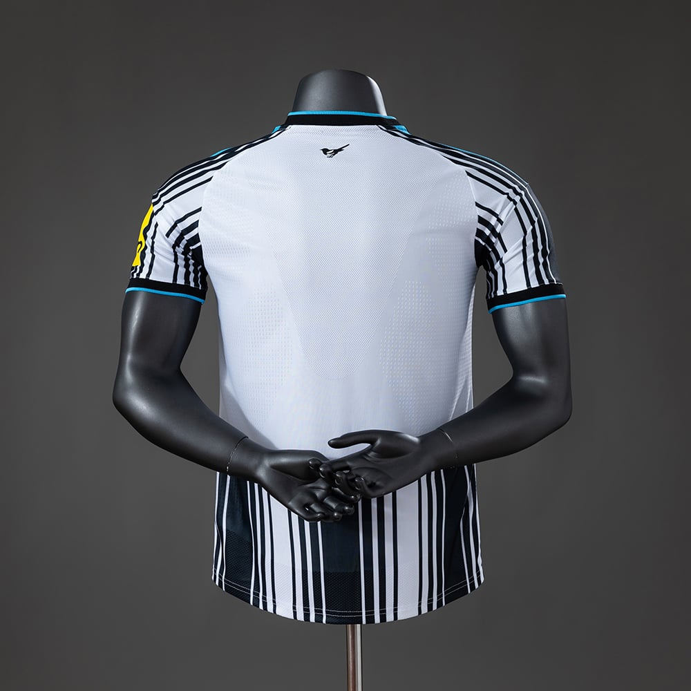 Camisola Newcastle United 2026/2027 Principal Versão Jogador - Vista 2