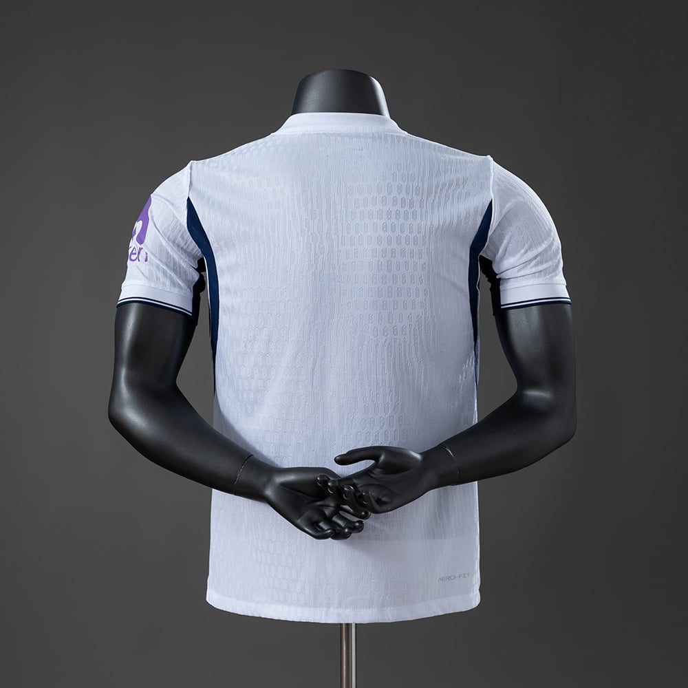 Camisola Tottenham 2026/2027 Principal Versão Jogador - Vista 2