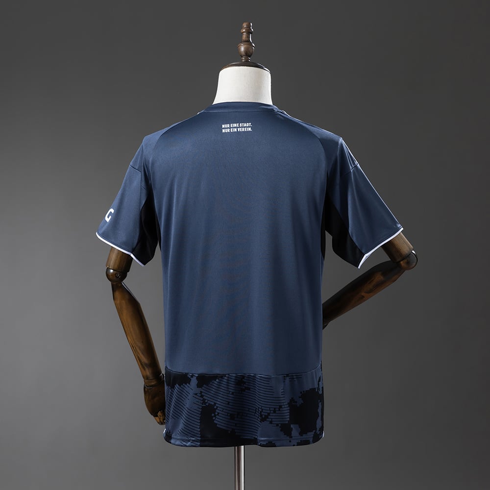 Camisola Terceira Eintracht Frankfurt 2025/2026 - Vista 2