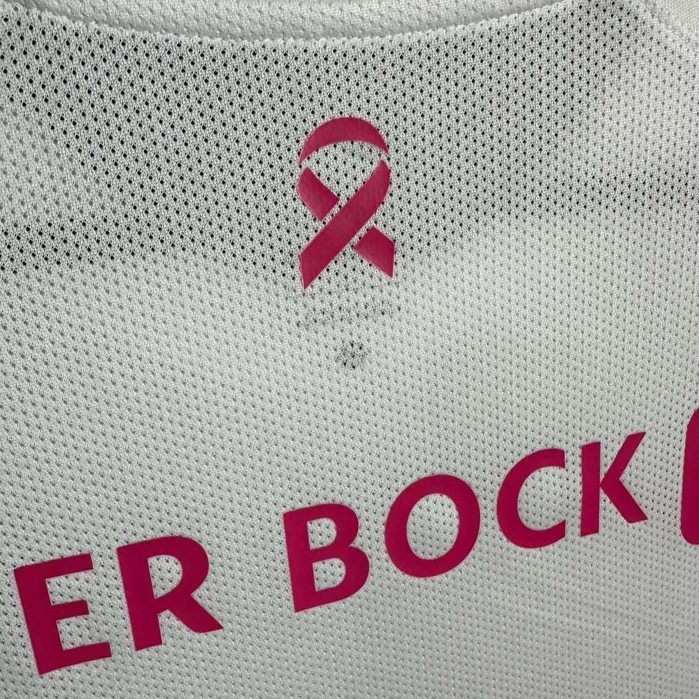 Camisola Sporting CP 26/27 Pink October - Vista 4