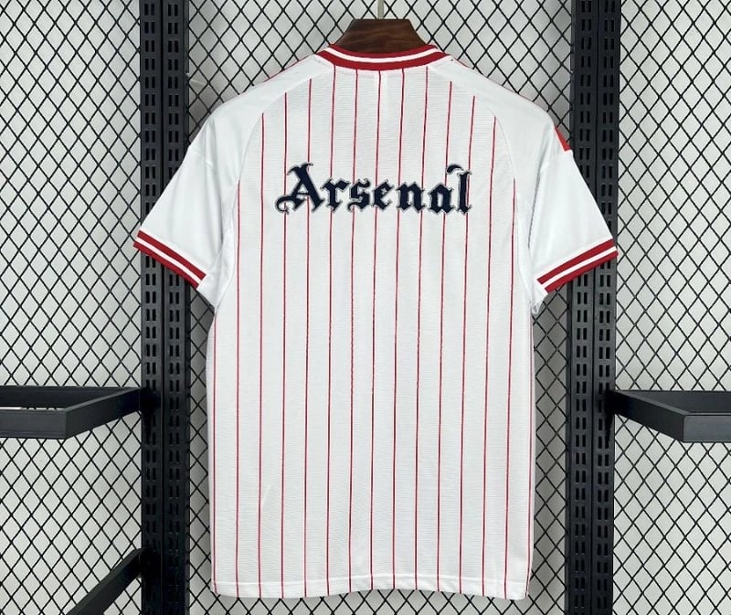 Camisola Arsenal Especial MLB 2025 - Vista 2