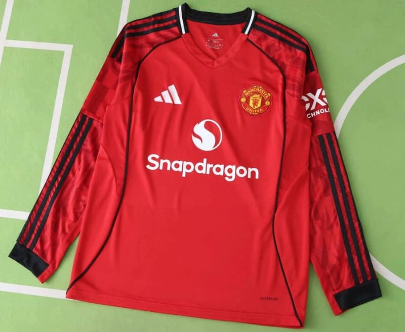 Camisola Manchester United Principal Manga Comprida 25/26
