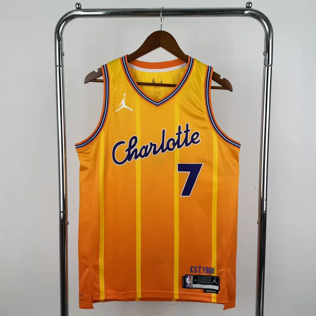 Camisola NBA Charlotte Hornets City Edition 2025/26 - Kon Knueppel #7 - Vista 2