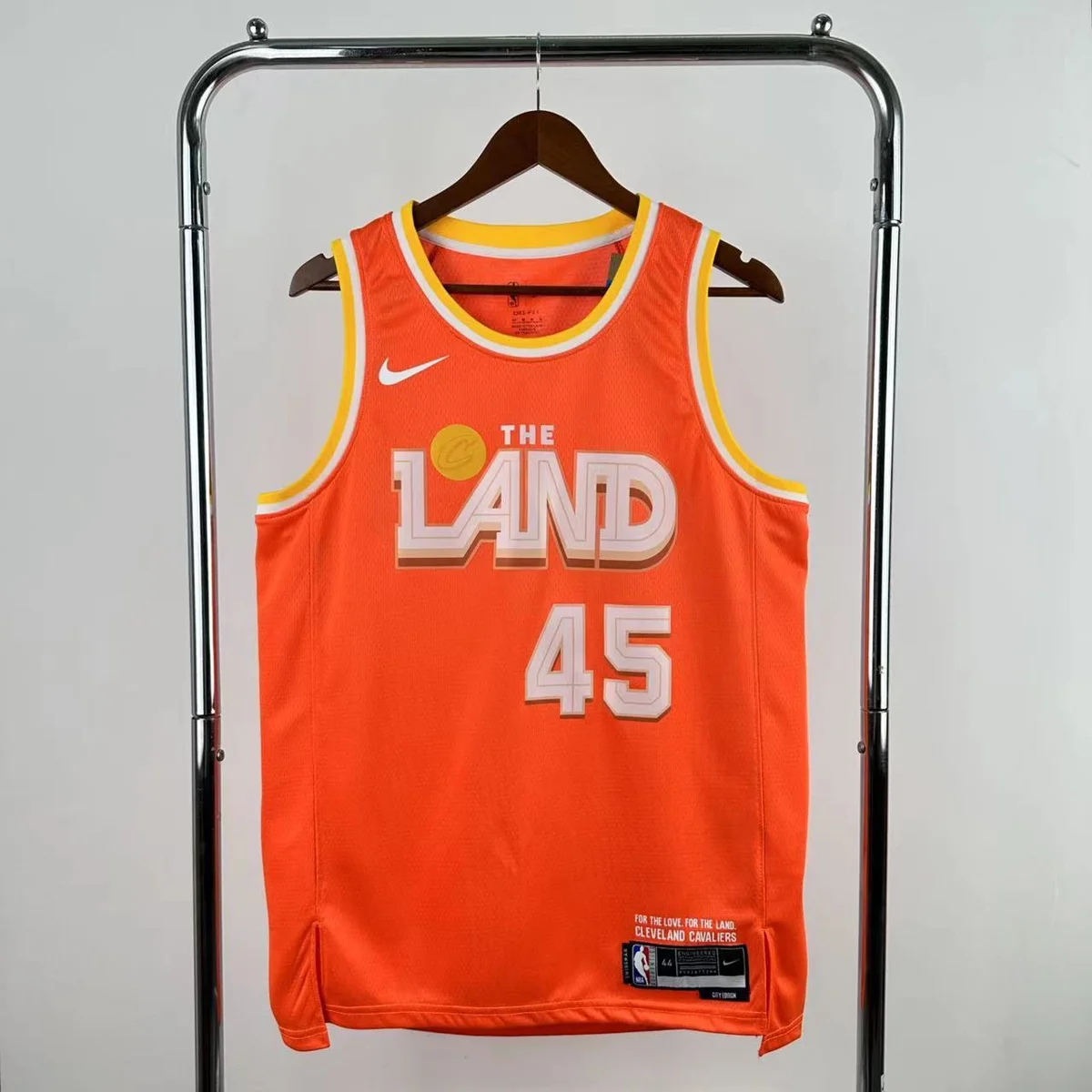 Camisola NBA Cleveland Cavaliers City Edition 2025/26 - Donovan Mitchell #45 - Vista 2