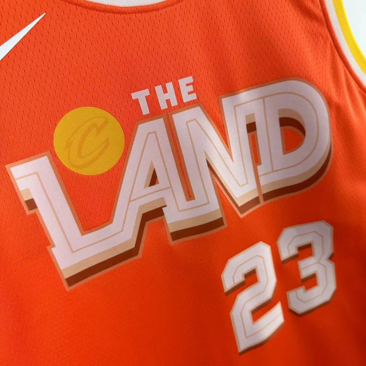 Camisola NBA Cleveland Cavaliers City Edition 2025/26 - LeBron James #23 - Vista 3