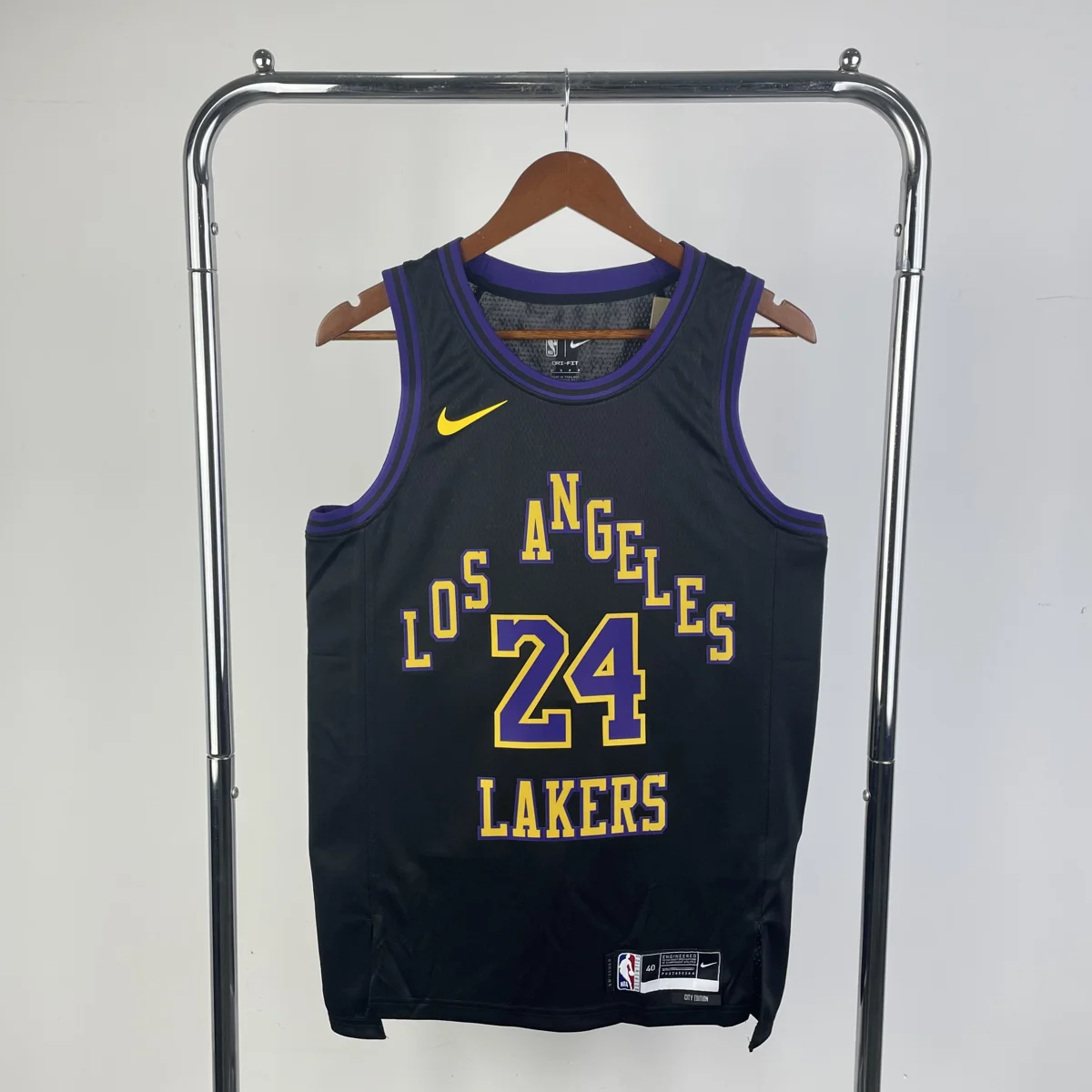 Camisola NBA Los Angeles Lakers City Edition 2025/26 - Kobe Bryant #24 - Vista 2