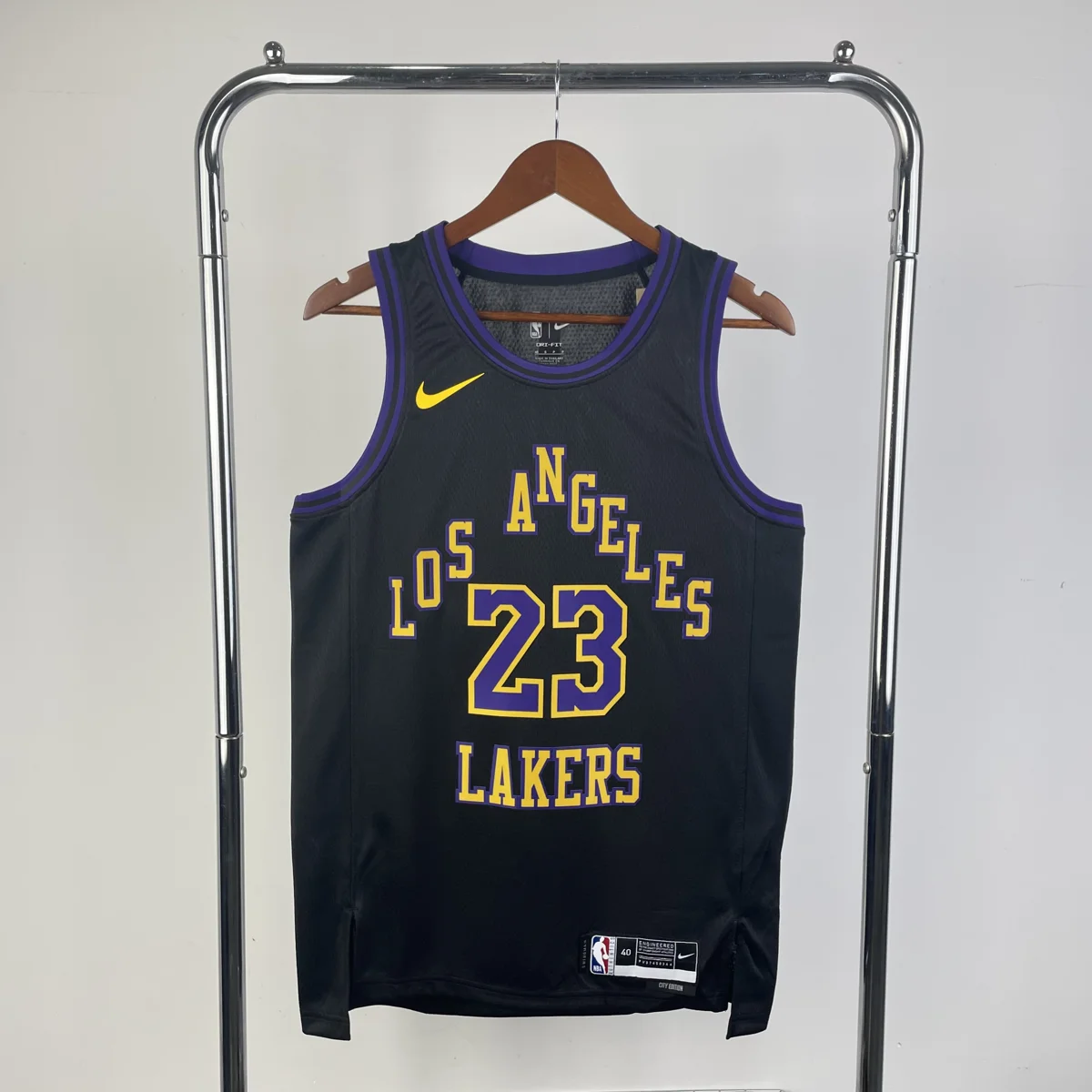 Camisola NBA Los Angeles Lakers City Edition 2025/26 - LeBron James #23 - Vista 2