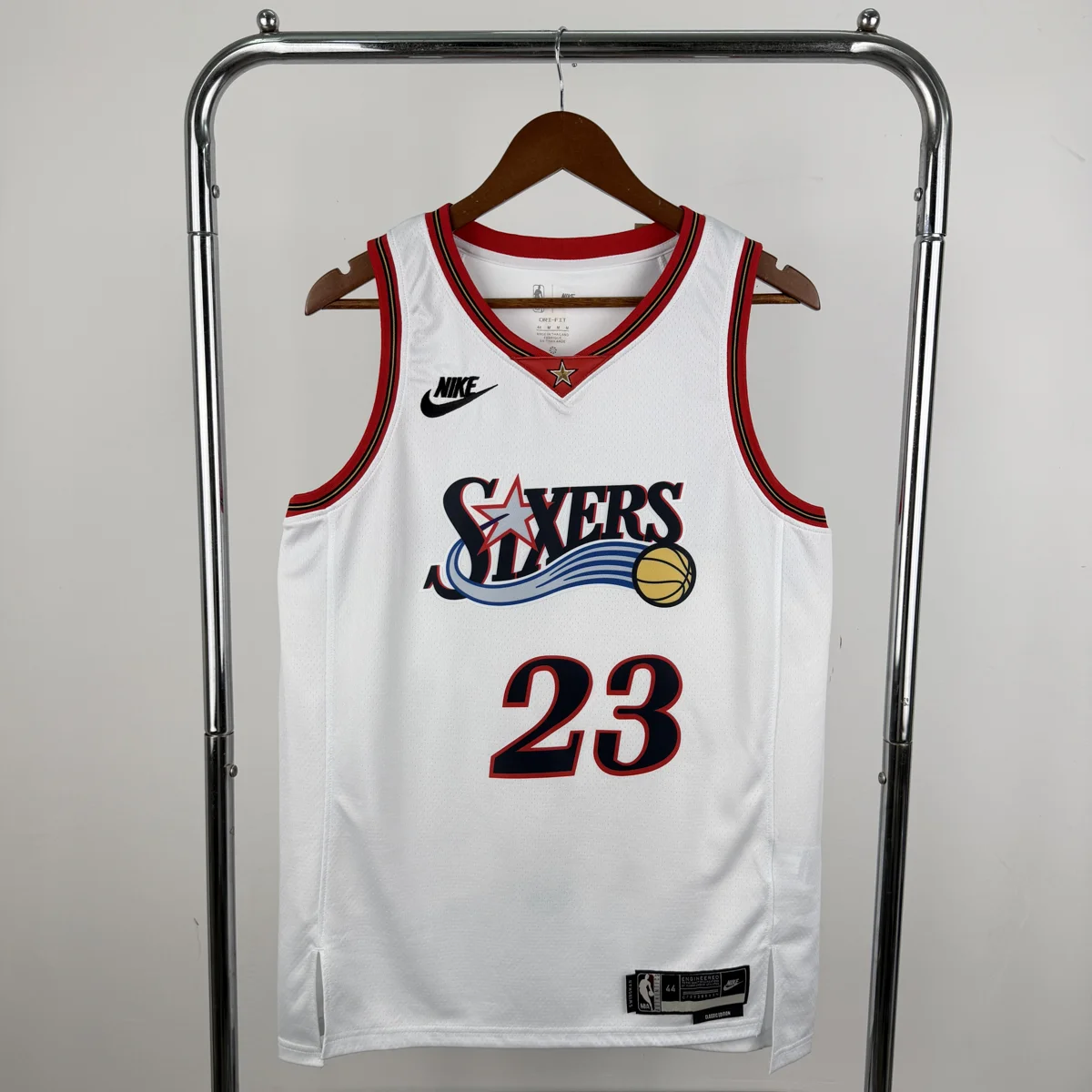 Camisola NBA Philadelphia 76ers Classic Edition Branca 2025/26 - LeBron James #23 - Vista 2