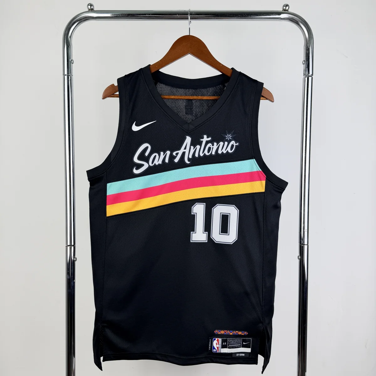 Camisola NBA San Antonio Spurs City Edition 2025/26 - Jeremy Sochan #10 - Vista 2