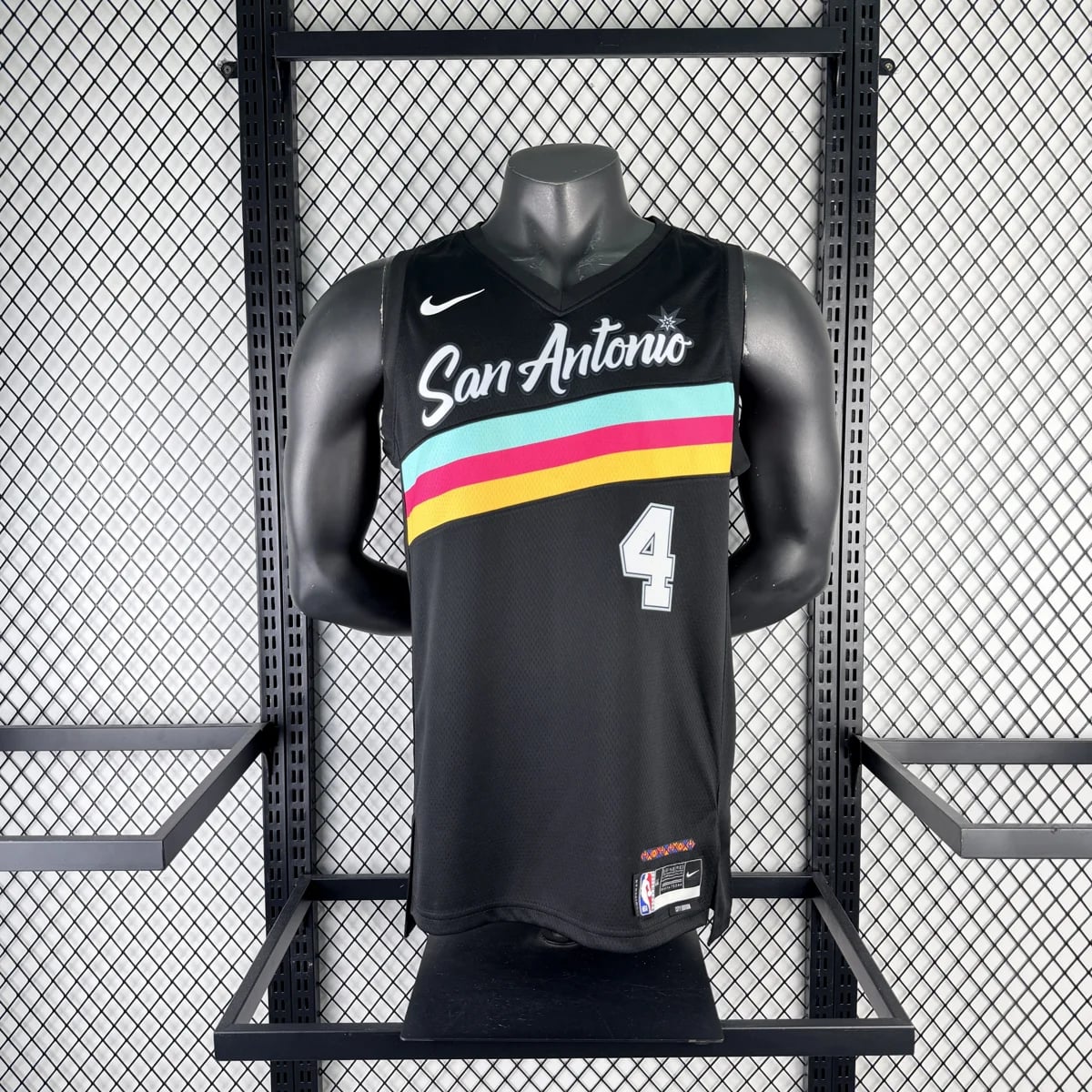 Camisola NBA San Antonio Spurs City Edition 2025/26 - De'Aaron Fox #4 - Vista 2