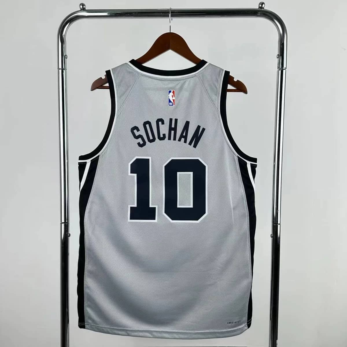 Camisola NBA San Antonio Spurs Statement Edition Cinzenta 2025/26 - Jeremy Sochan #10
