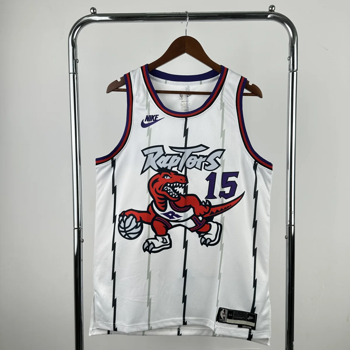 Camisola NBA Toronto Raptors Classic Edition Branca 2025/26 - Vince Carter #15 - Vista 2